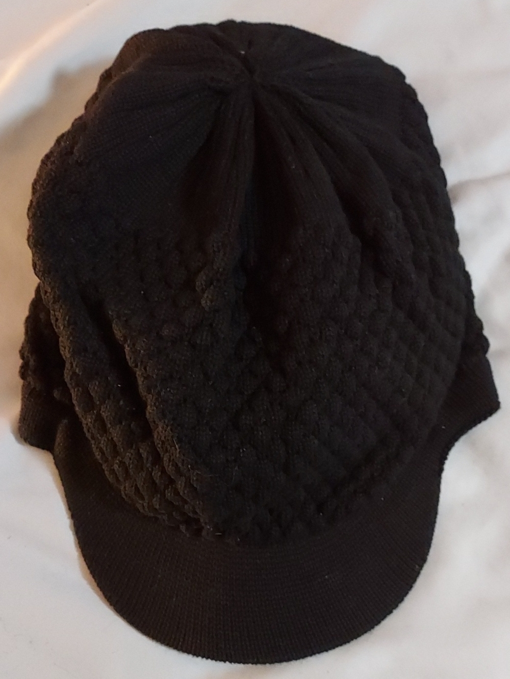 Men's Black Everyday Cotton-Blend Hat.  Nice For Braids. Never Worn